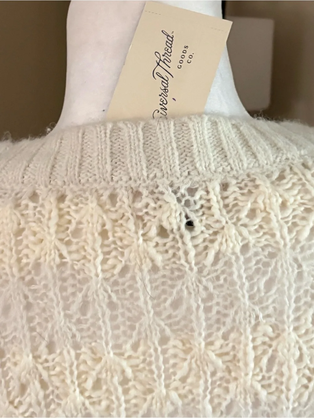 5/$30 Universal Thread Cream Textured Crewneck Sweater NWT L